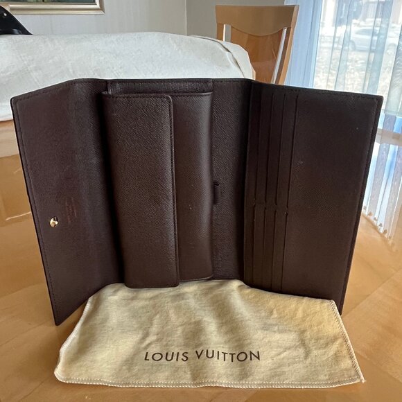 Louis Vuitton Womans Wallet Authentic- Brown - Picture 2 of 4